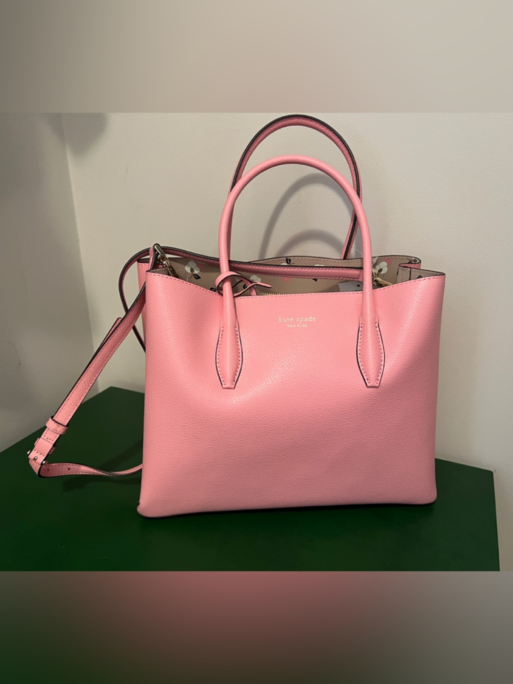 KATE SPADE NWT MEDIUM SATCHEL CROSSBODY BAG
PURSE EVA BREEZY FLORAL
DITSY